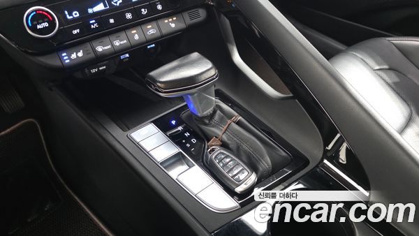 Hyundai Elantra 2022, фото 12