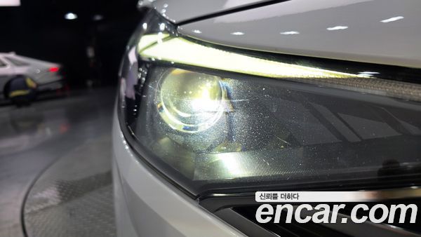 Hyundai Elantra 2022, фото 8