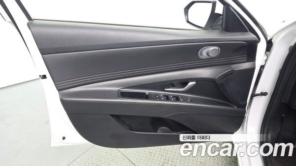 Hyundai Elantra 2022, фото 14