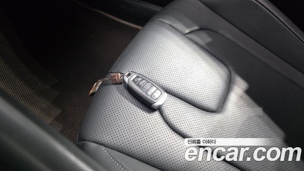 Hyundai Elantra 2022, фото 30