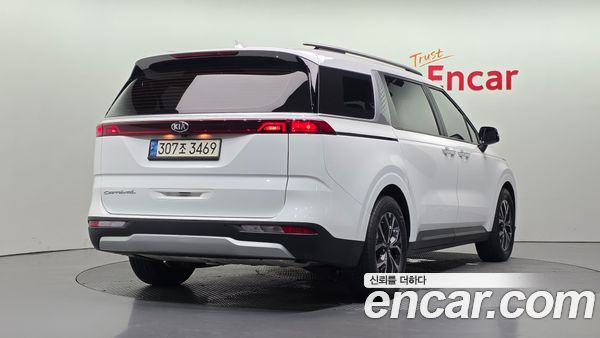 Kia Carnival 2021, фото 2