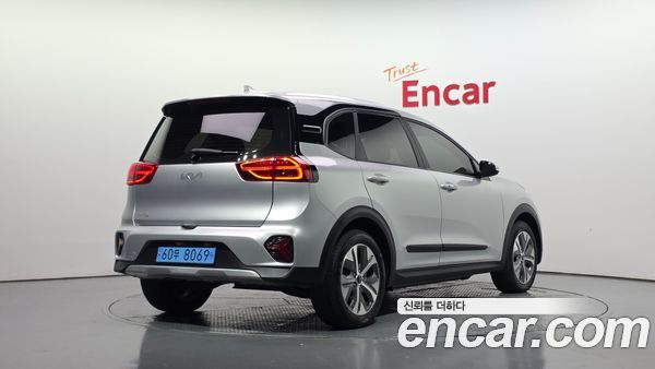 Kia Niro 2023, фото 2