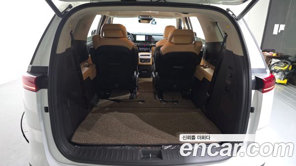 Kia Carnival 2023, фото 30
