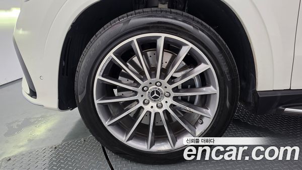 Mercedes-Benz GLE 2024, фото 5