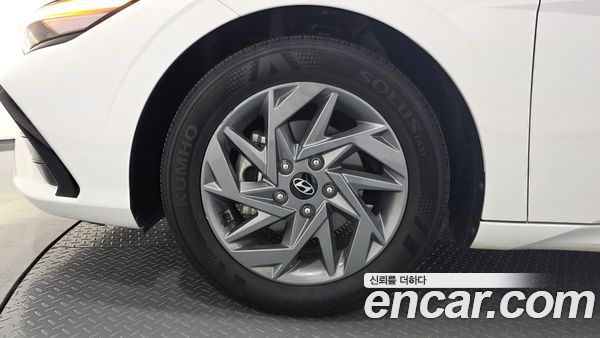Hyundai Elantra 2024, фото 5