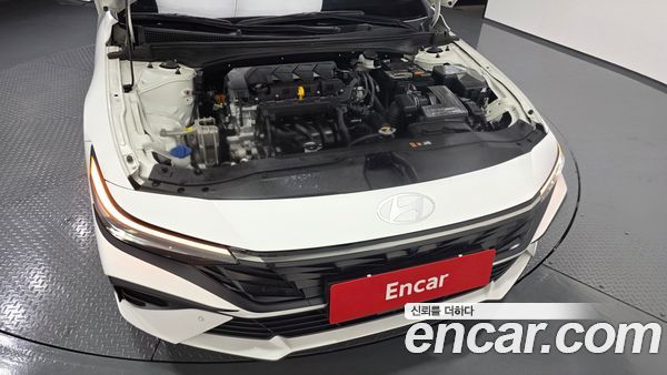 Hyundai Elantra 2024, фото 6