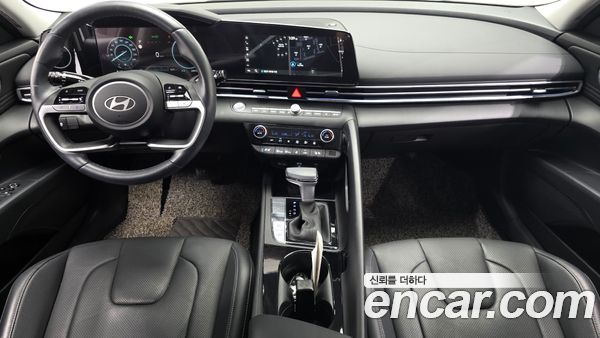 Hyundai Elantra 2024, фото 10