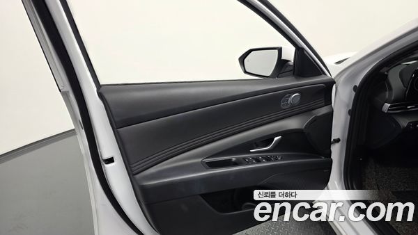 Hyundai Elantra 2024, фото 14