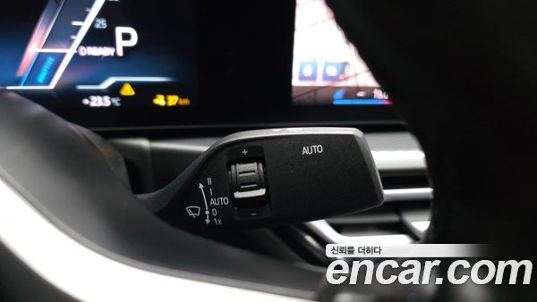 BMW i4 2022, фото 30