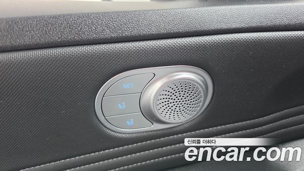Hyundai Elantra 2021, фото 30