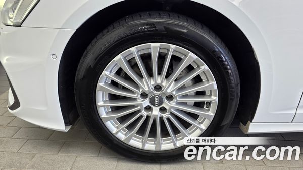 Audi A6 2021, фото 5