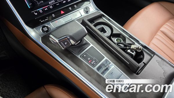 Audi A6 2021, фото 12