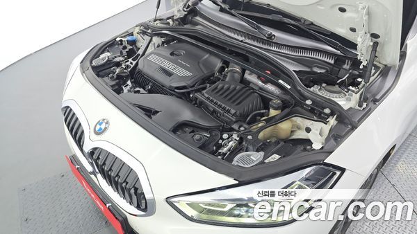 BMW 1 Series 2022, фото 6