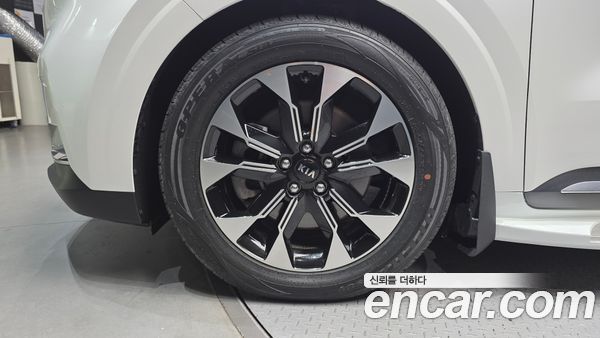 Kia Carnival 2021, фото 5