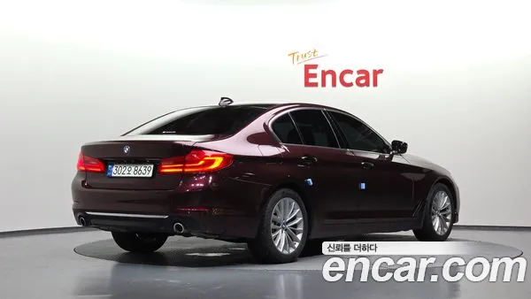 BMW 5 Series 2020, фото 2