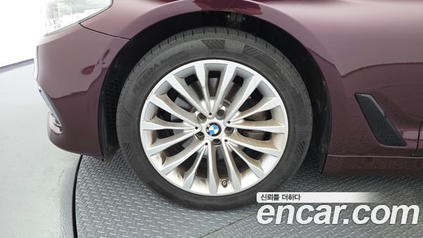 BMW 5 Series 2020, фото 5