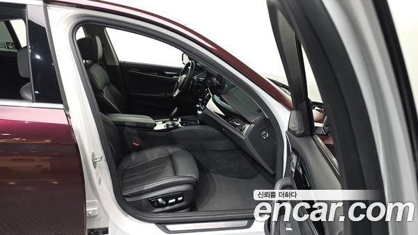 BMW 5 Series 2020, фото 17