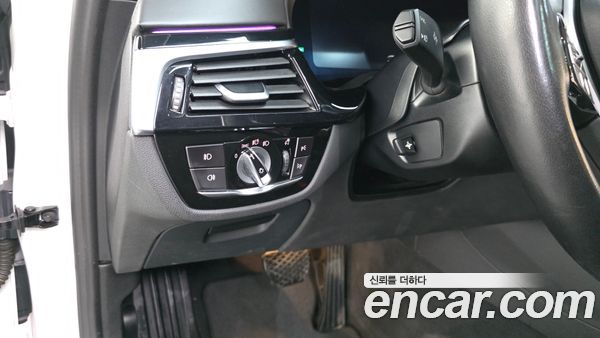BMW 5 Series 2020, фото 27