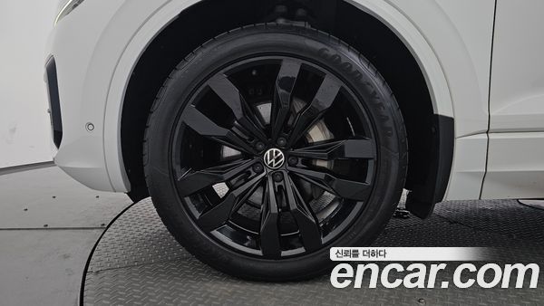 Volkswagen Touareg 2021, фото 4