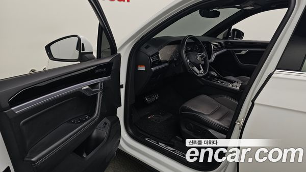 Volkswagen Touareg 2021, фото 12