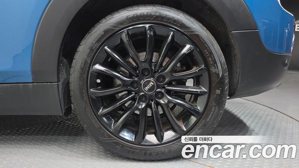 MINI CLUBMAN 2022, фото 7