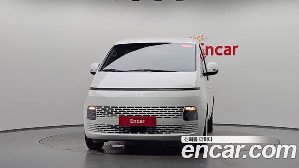 Hyundai Staria 2025, фото 2