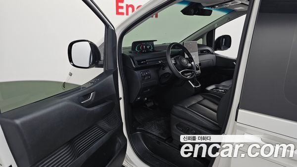 Hyundai Staria 2025, фото 12
