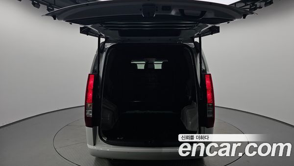 Hyundai Staria 2025, фото 25