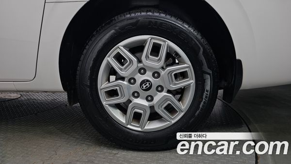 Hyundai Staria 2025, фото 6