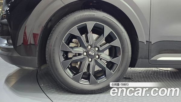 Kia Carnival 2021, фото 5