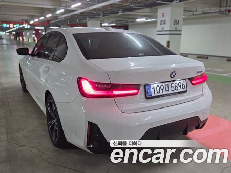 BMW 3 Series 2025, фото 4