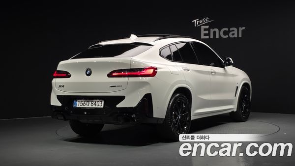 BMW X4 2025, фото 2