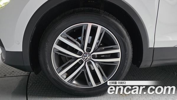 Volkswagen Tiguan 2021, фото 5