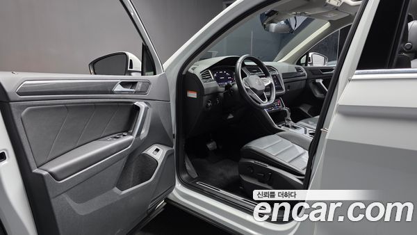 Volkswagen Tiguan 2021, фото 13