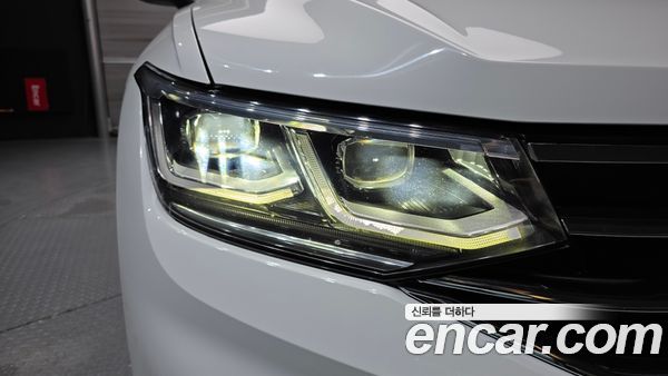 Volkswagen Tiguan 2021, фото 8