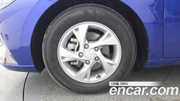 Hyundai Elantra 2021, фото 5