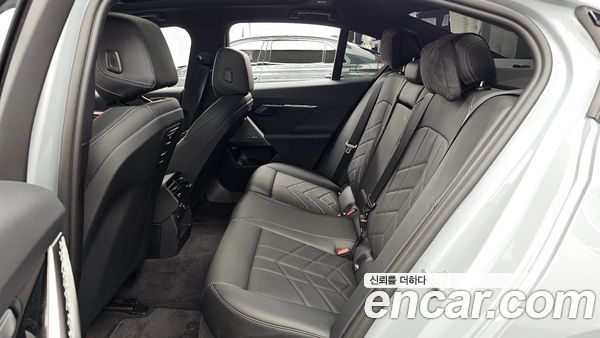 BMW 5 Series 2026, фото 16
