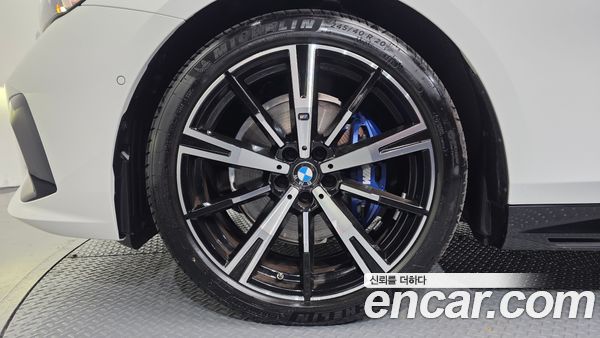 BMW 5 Series 2026, фото 5