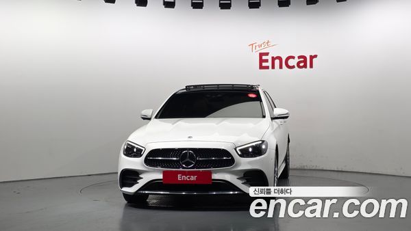 Mercedes-Benz E-Class 2021, фото 3