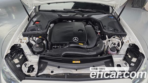Mercedes-Benz E-Class 2021, фото 6
