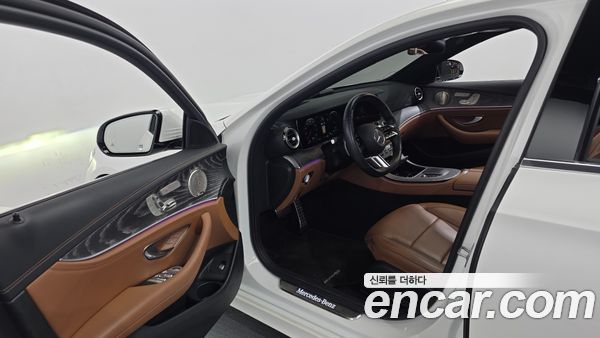 Mercedes-Benz E-Class 2021, фото 13