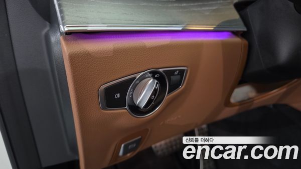 Mercedes-Benz E-Class 2021, фото 24