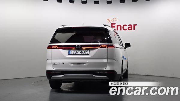 Kia Carnival 2021, фото 4