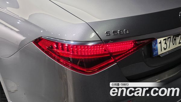 Mercedes-Benz S-Class 2021, фото 9