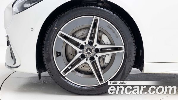 Mercedes-Benz C-Class 2026, фото 5