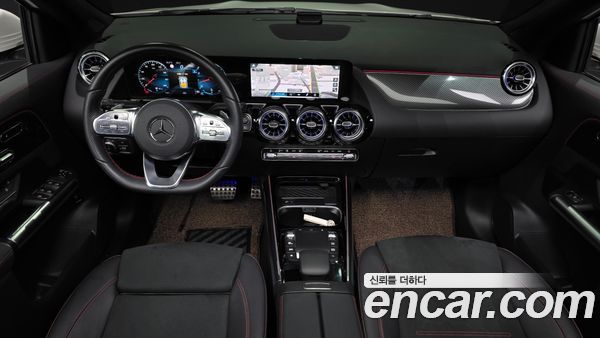 Mercedes-Benz GLA 2023, фото 7
