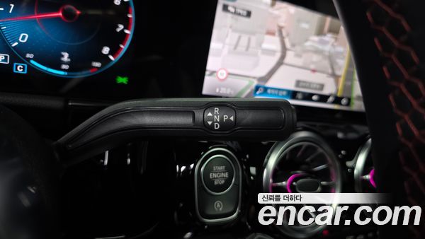 Mercedes-Benz GLA 2023, фото 9