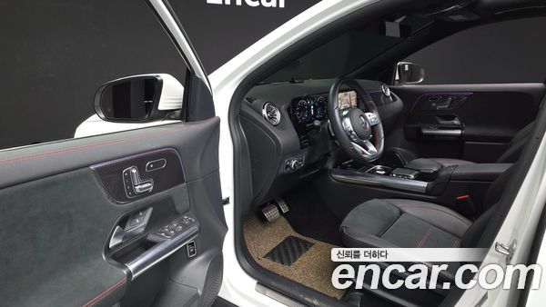 Mercedes-Benz GLA 2023, фото 10