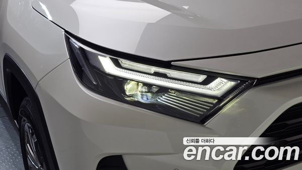 Toyota RAV4 2022, фото 8