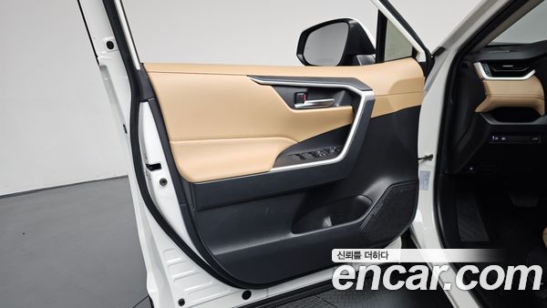 Toyota RAV4 2022, фото 14